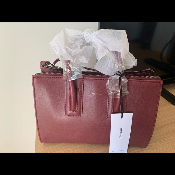 Matt and nat , deep cherry bag - Picture 5 of 8